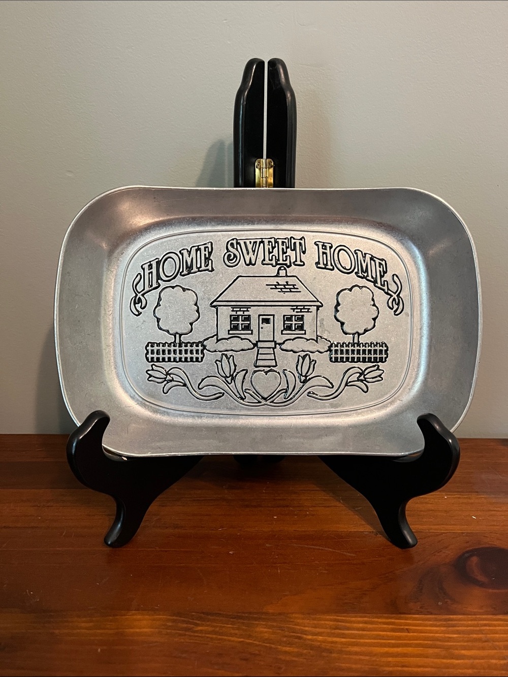 Wilton Armetale "Home Sweet Home" Bread Tray